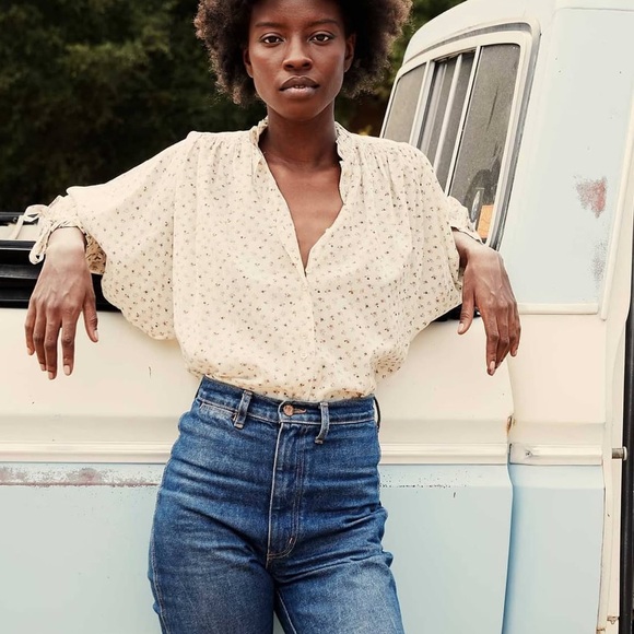 Doen Rose Top in Cream Parc Monceau - Picture 12 of 13